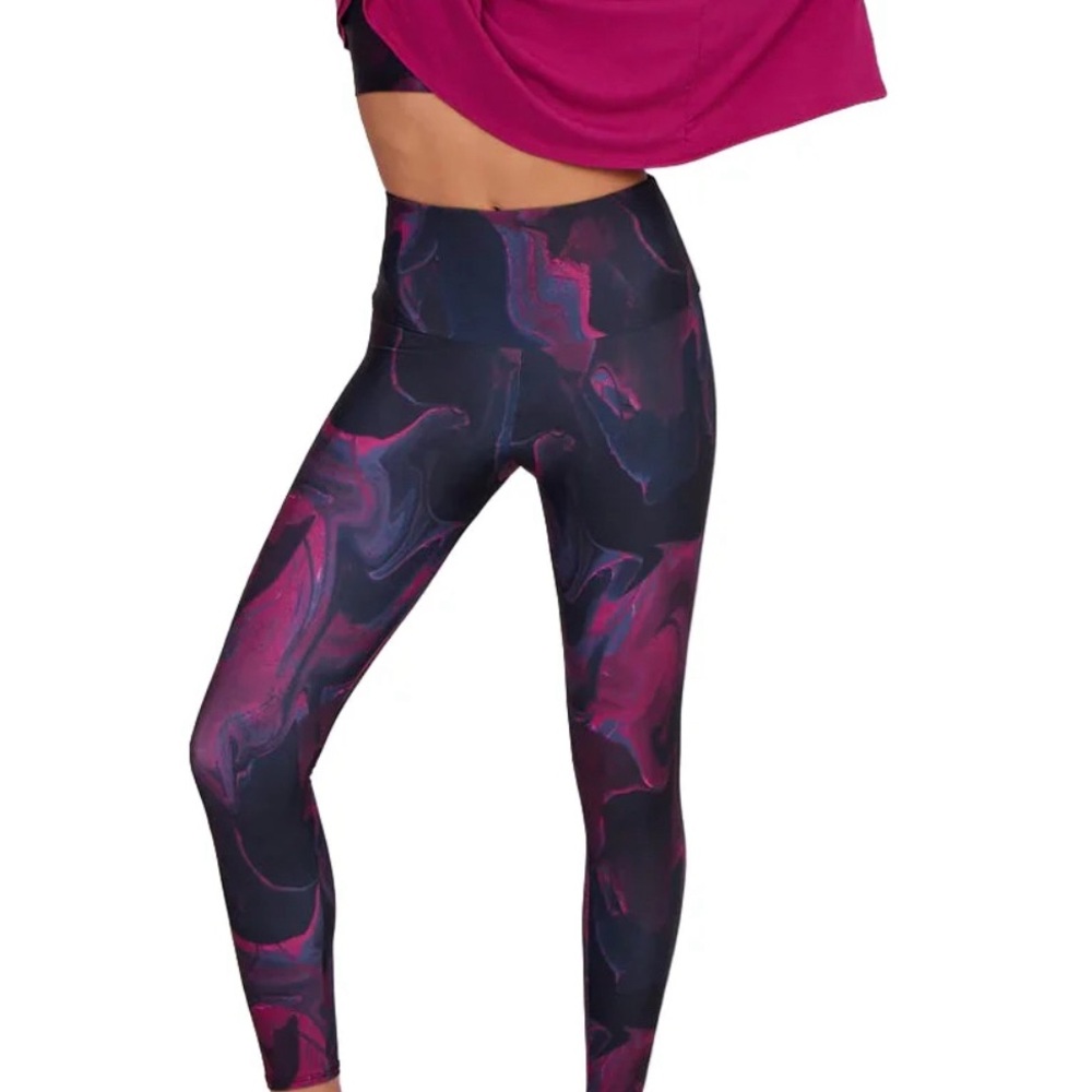 Onzie - High Rise- Boysenberry Leggings